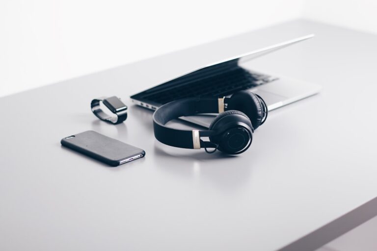 Top 10 Must-Have Gadgets for Tech Enthusiasts